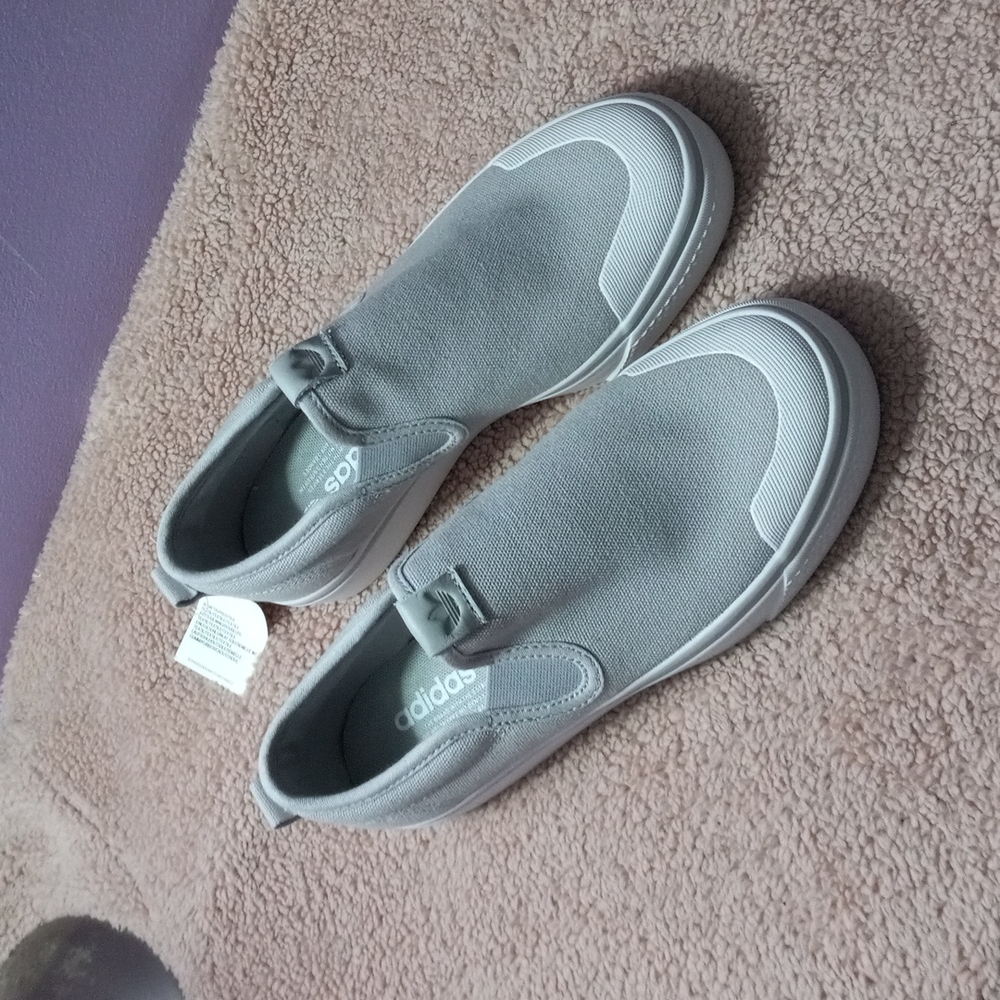 NWOB Adidas Nizza Slip Ons